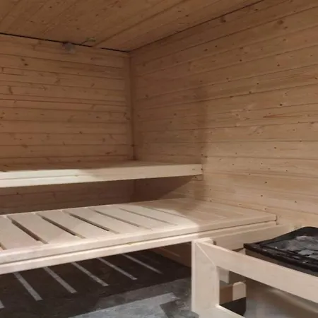 Lichtdurchflutetes Mit Sauna & Kamin Lauterbach